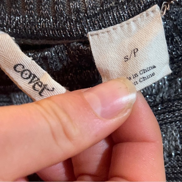 Covet clothing shiny shirt. Size small - Picture 6 of 6